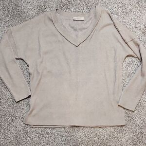 Zenana Outfitters Beige V-Neck Sweater
